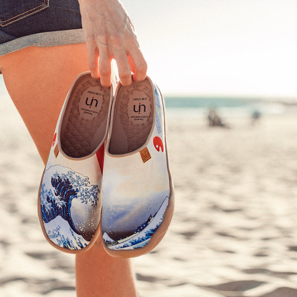 Great Wave off Kanagawa Slipper