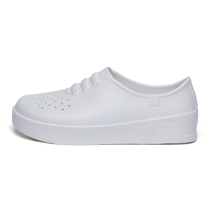 UIN Footwear Men Pure White Tenerife 2 Men Canvas loafers