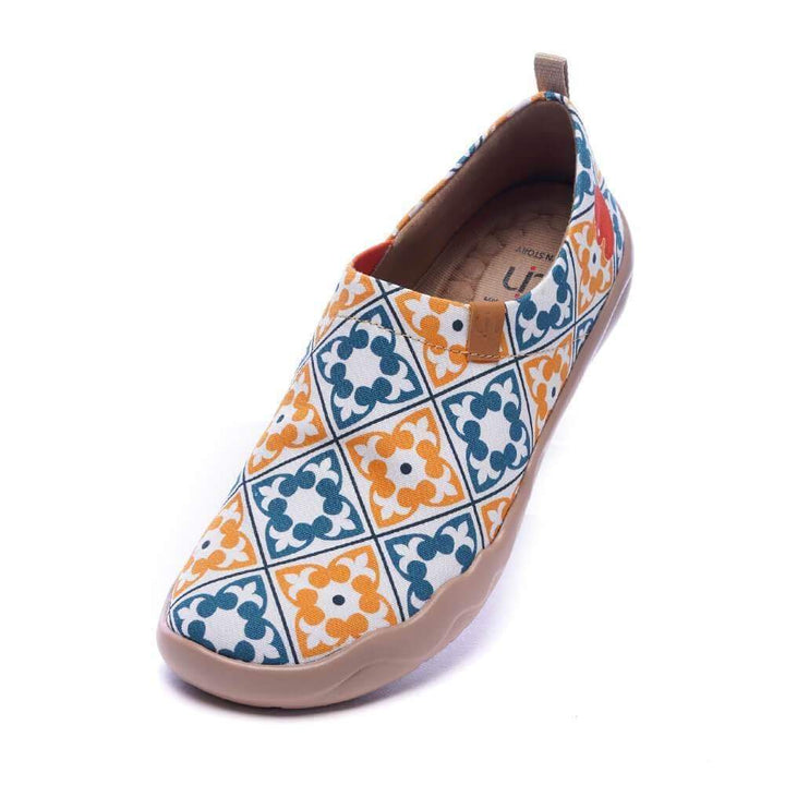 UIN Footwear Women ART STEPS Canvas loafers