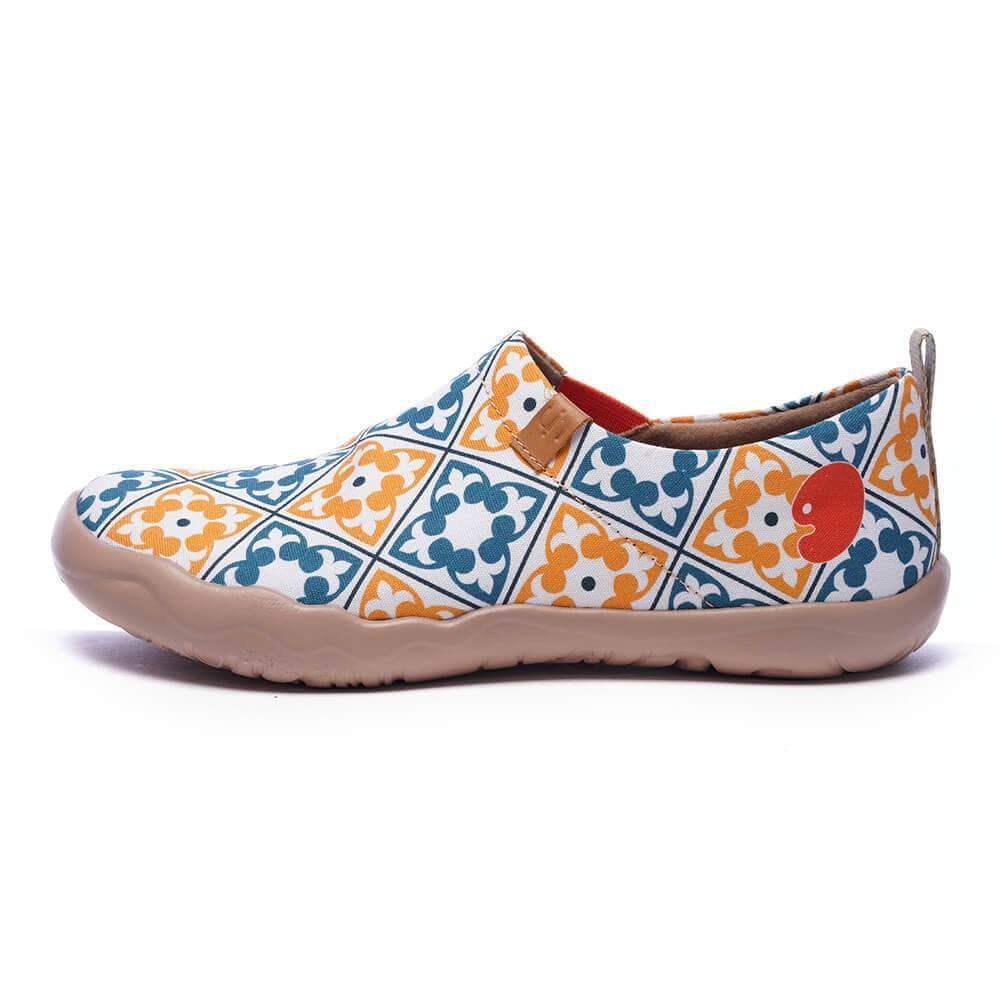 UIN Footwear Women ART STEPS Canvas loafers