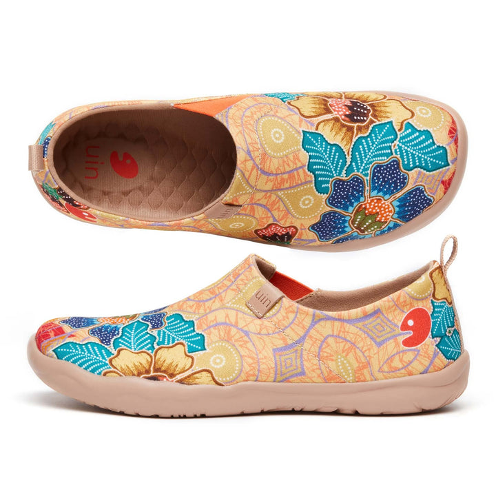 UIN Footwear Women Batik Flower Toledo I Women Canvas loafers