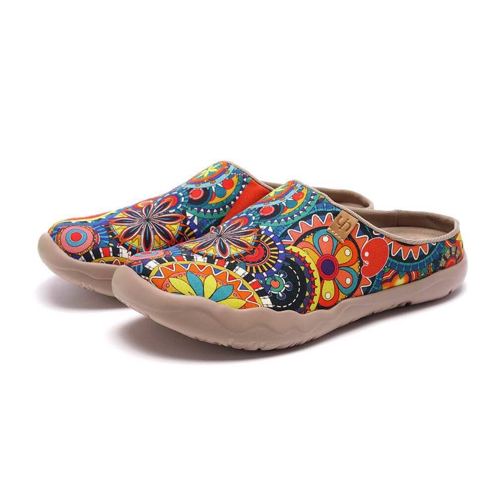 UIN Footwear Women Blossom Slipper Canvas loafers