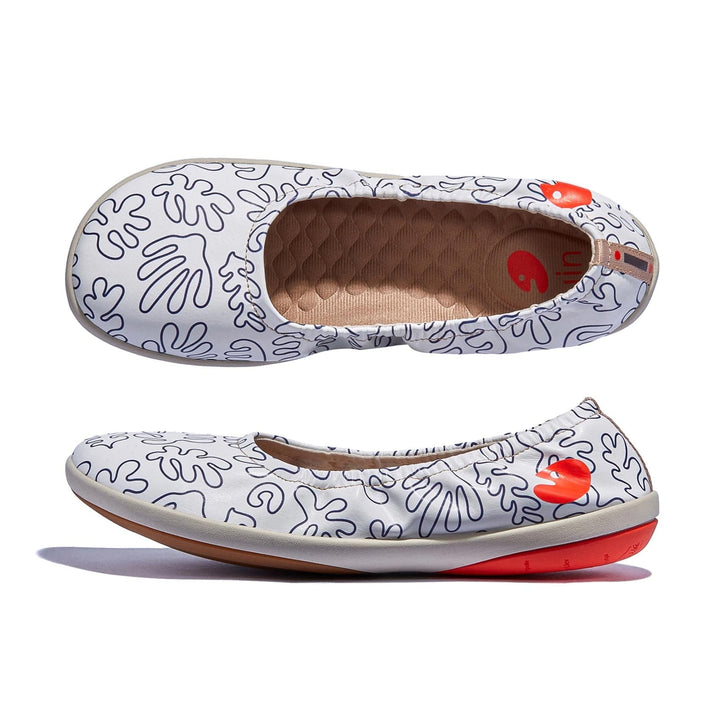 UIN Footwear Women Blue Leaves Mystery Illetes IV Women Canvas loafers