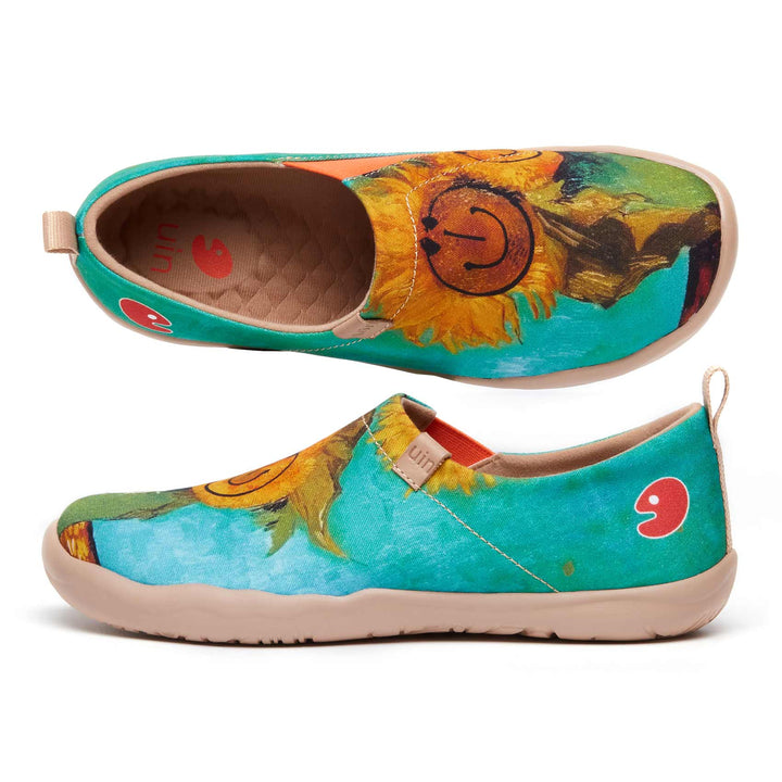 UIN Footwear Women Foral Smiley Toledo I Women Canvas loafers