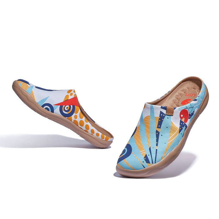 UIN Footwear Women Geometric Leaves Malaga Women Canvas loafers