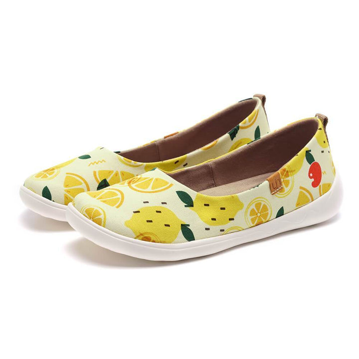 UIN Footwear Women Lemon juice Canvas loafers