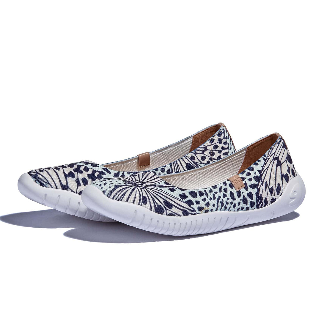 UIN Footwear Women Leopard Butterfly Menorca III Women Canvas loafers