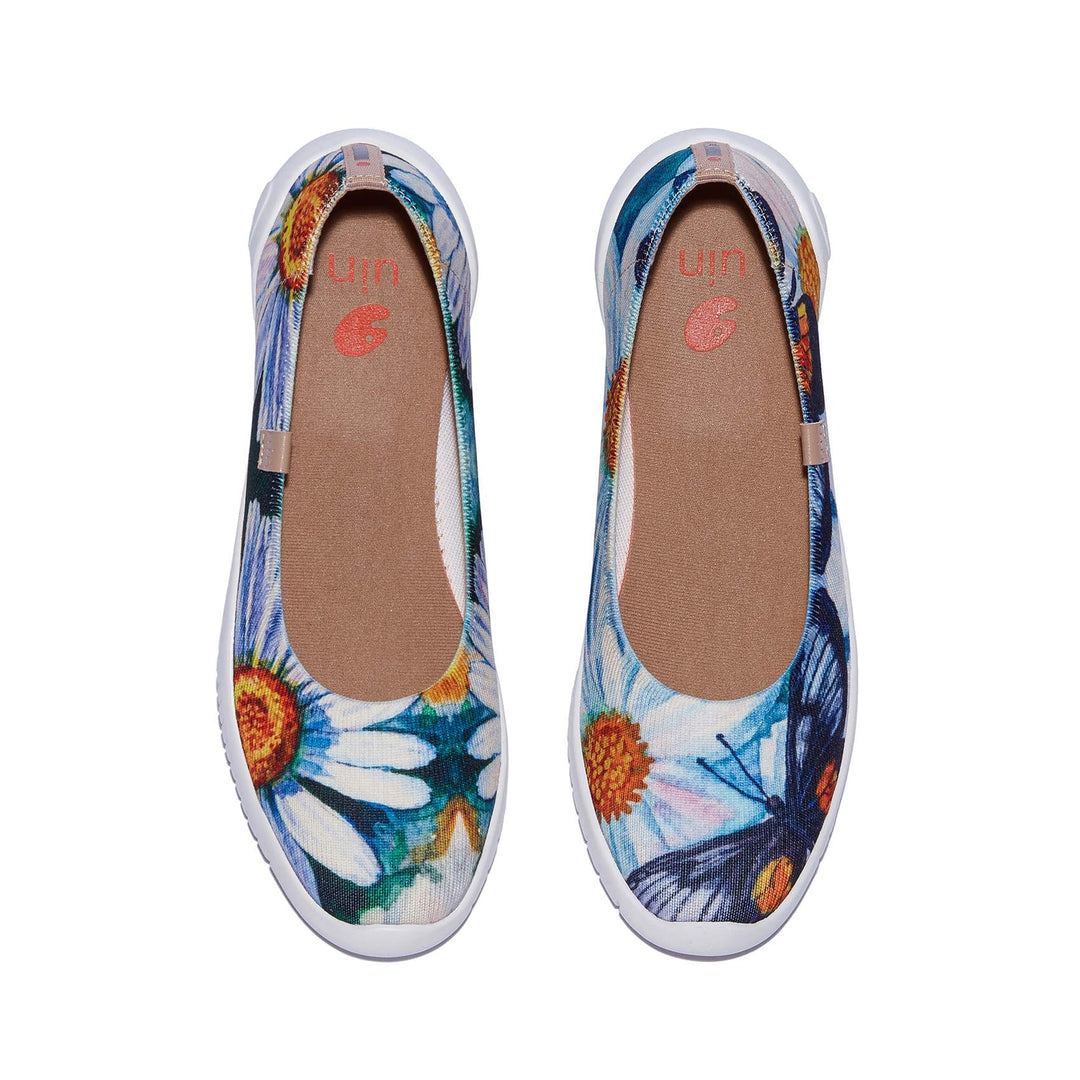 UIN Footwear Women Lingering Around Daisies Menorca III Women Canvas loafers