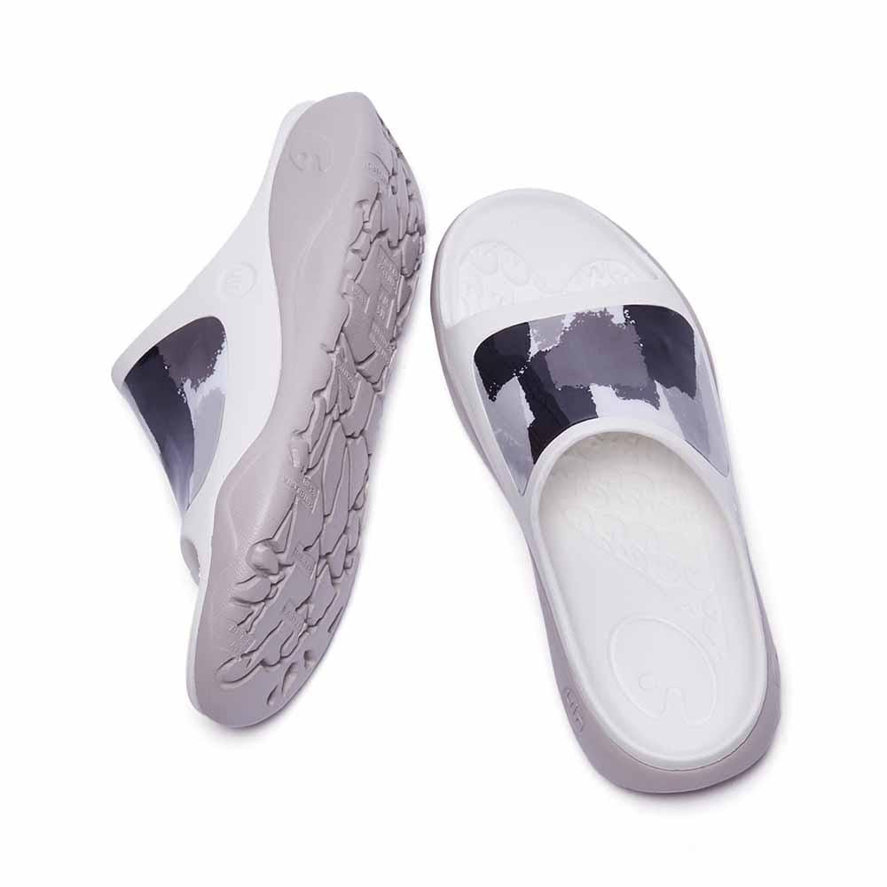 UIN Footwear Women Magical Ink Ibiza Slides Canvas loafers