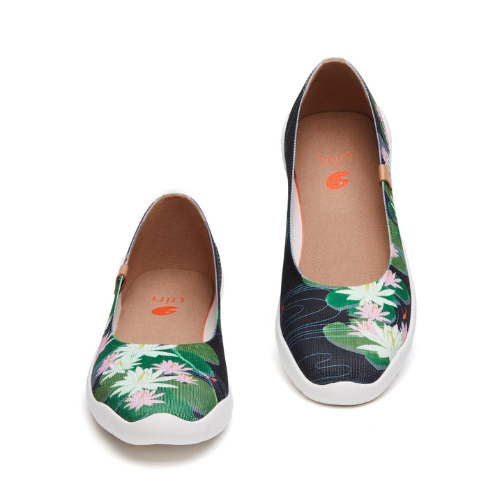 UIN Footwear Women Monet The Water-Lily Pond V2 Minorca Women Canvas loafers