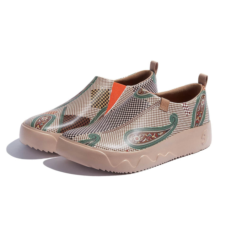 UIN Footwear Women Paisley Check II Toledo IX Women Canvas loafers