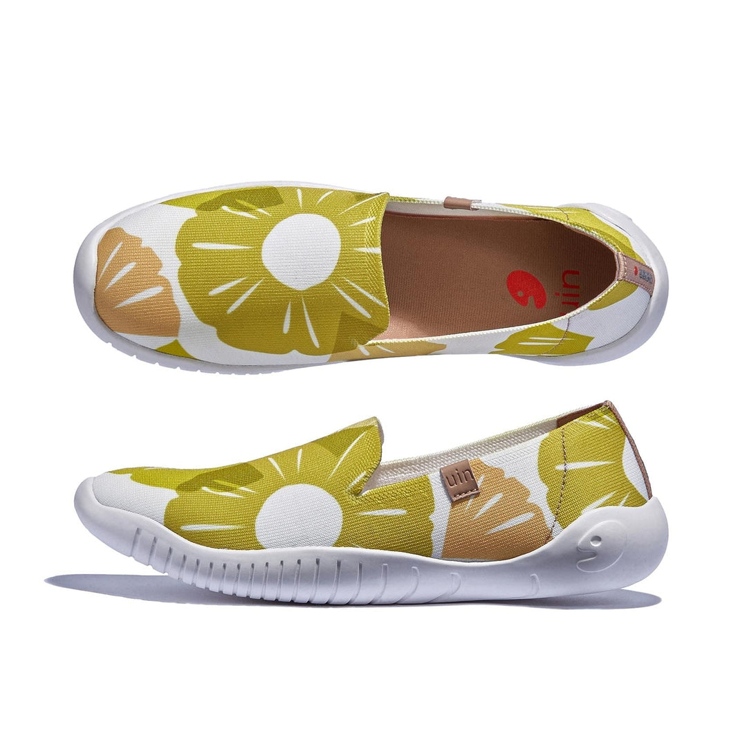 UIN Footwear Women Pineapple Slices Menorca II Women Canvas loafers