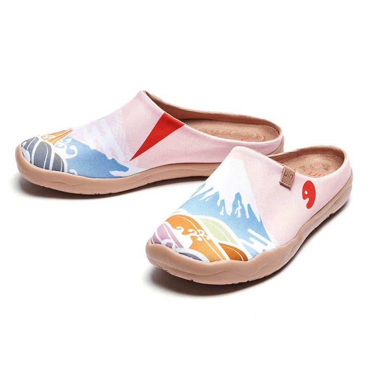 UIN Footwear Women Spring in Mount Fuji Slipper Canvas loafers