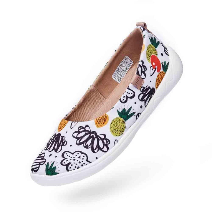 UIN Footwear Women Sweet Pineapple Canvas loafers